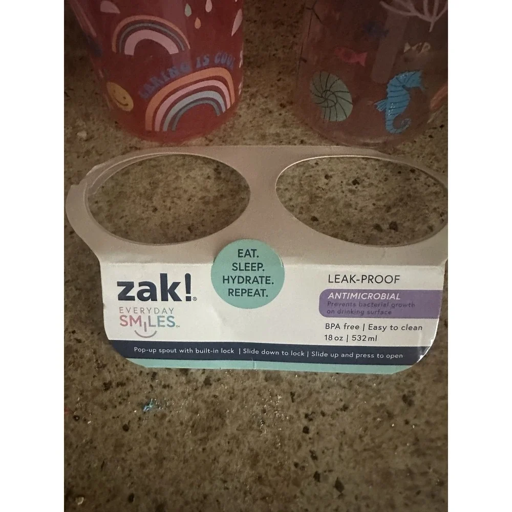 Zak‎ Smiles Kids Sippy Cups  2 Pak  New  Rubber Straw Top Leak Proof